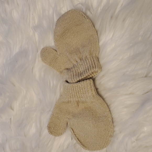 Baby hat & mittens - Picture 4 of 8